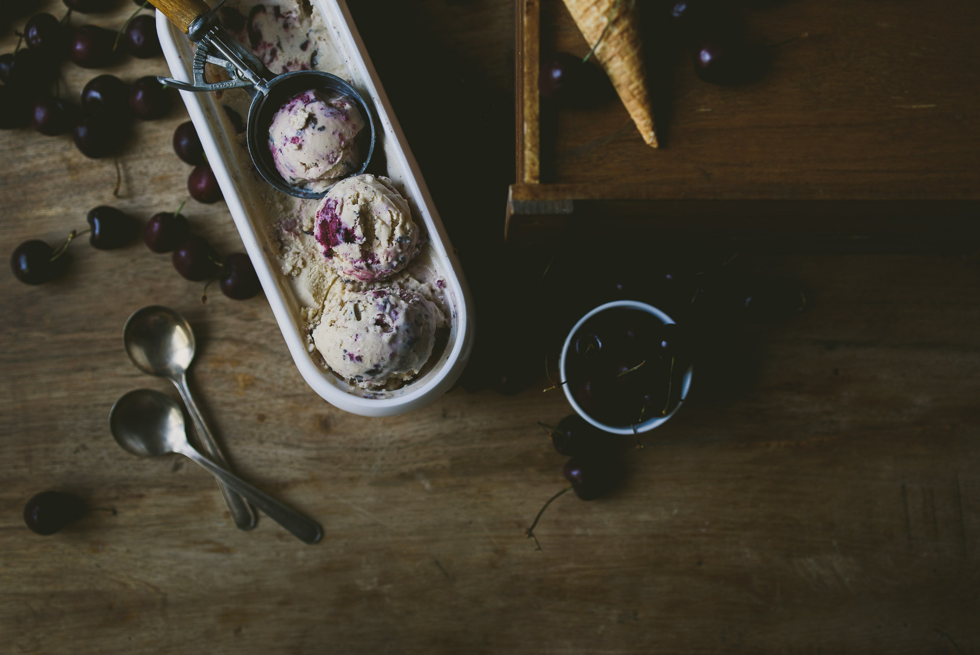 red-wine-roasted-cherry-ice-cream | le jus d